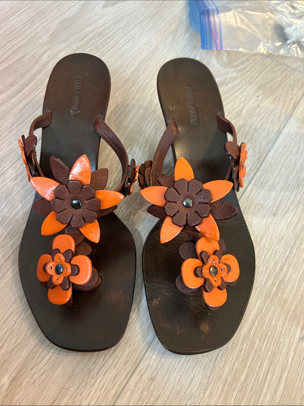 Miu Miu vintage kitten wooden heels 39
